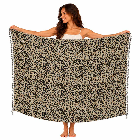Sandfärgad sarong med svart och brunt leopardmönster