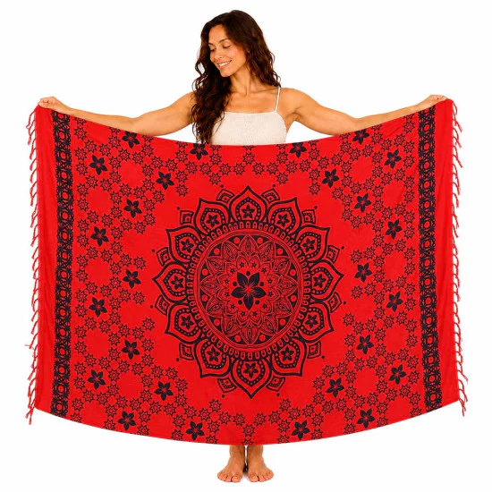 Röd sarong med mandalamönster – stilfull och funktionell accessoar med fransad kant