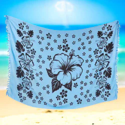Blå sarong med svarta hibiskusblommor och dekorativt blomtryck