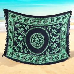 Ljusgrön och svart sarong med elefantmönster