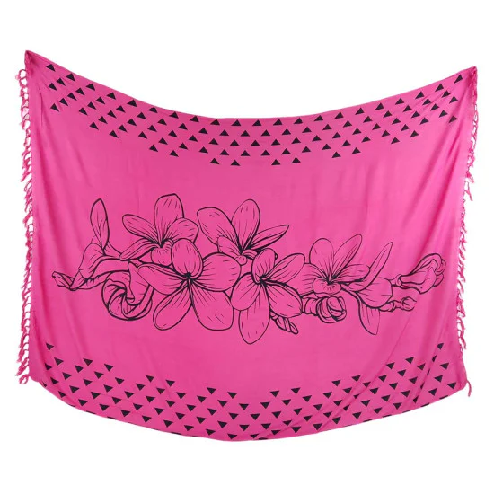 Rosa sarong med vitt hibiskusmönster i mjukt tyg