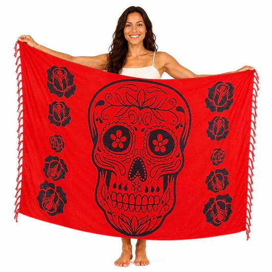 Röd sarong med svart Calavera-motiv och dekorativa rosor